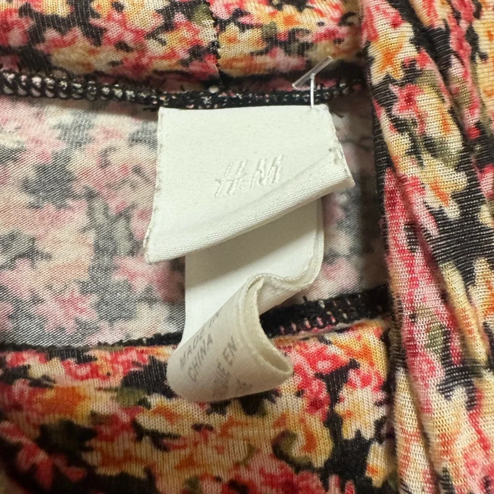 H&M Floral Long Sleeve Turtleneck - Picture 5 of 12